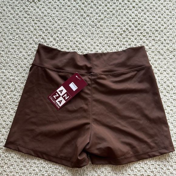 Brown Booty Shorts NWT - Picture 2 of 3